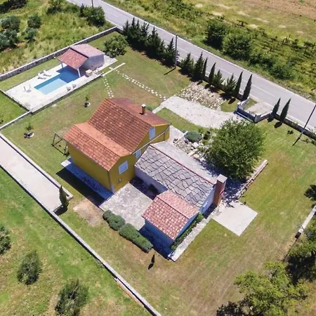House Glory * Buković
