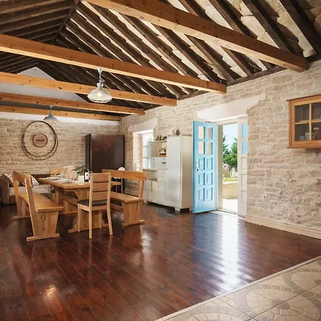 House Glory